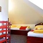 Cisar Ferdinand Hotel 3*