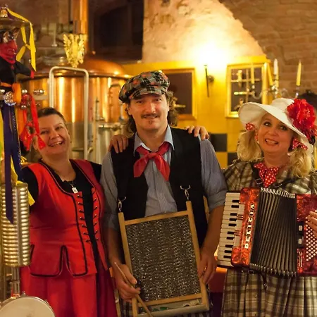 Cisar Ferdinand فندق 3*