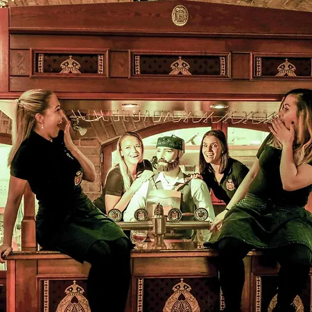 Hotel Cisar Ferdinand Loket