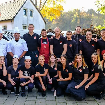 فندق Cisar Ferdinand 3*