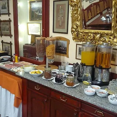 Cisar Ferdinand Otel 3*